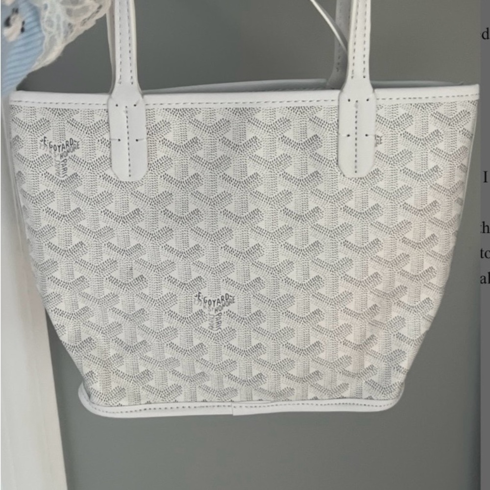 White Tote